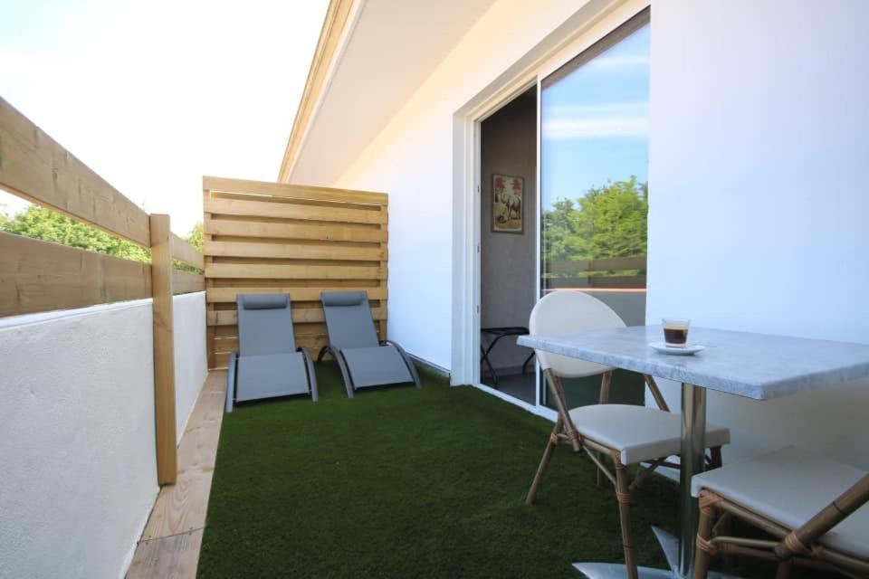 The Originals Boutique, Hotel Lakeside, Biscarrosse , Lac Parentis-en-Born Exterior foto